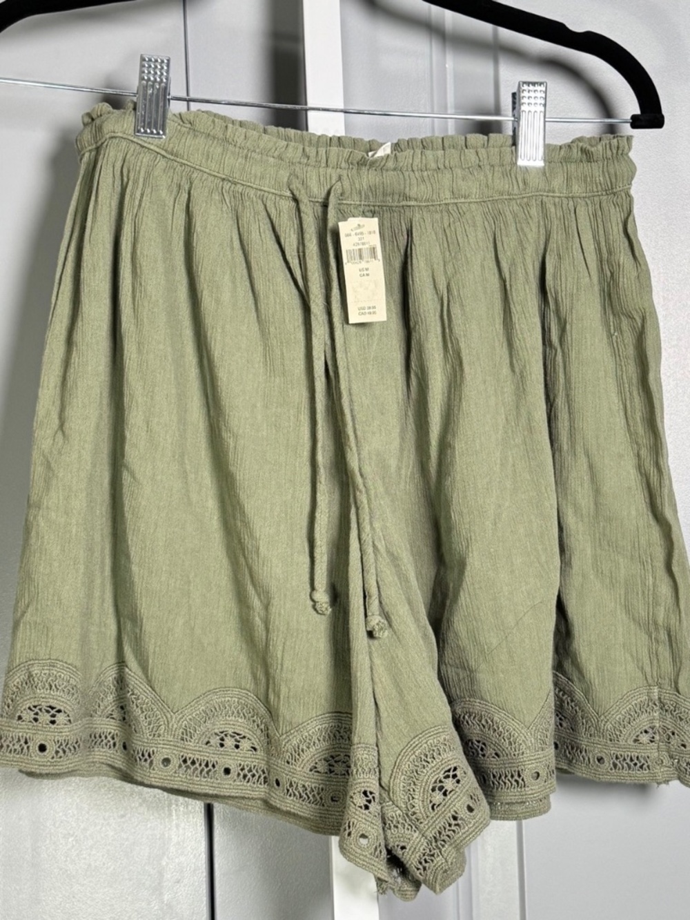 NWT  Aerie Olive Gauzy Green short w lace trim SZ M